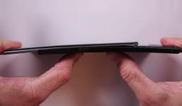 Cào xước, đốt lửa, bẻ cong BlackBerry Priv