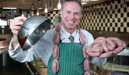 Xúc xích đắt nhất thế giới với giá 34 triệu/kg