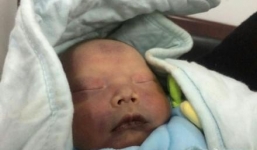 Bé sơ sinh bị vứt bỏ vì là con trai