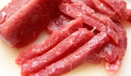 Cách phát hiện thịt đã bị nhiễm giun sán cực đơn giản