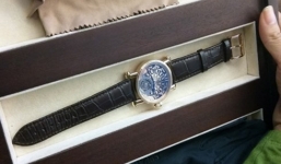 Đại gia Hà Nội đặt mua đồng hồ 3 tỷ đồng đẳng cấp