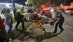 Xả súng vào đám đông 500 người tại Mỹ