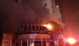  Hà Nội: Cháy ở chung cư 25 tầng, hàng trăm người chạy thoát thân trong đêm