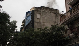 Hà Nội: Cháy quán karaoke, nhân viên hoảng hốt tháo chạy