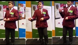 Video: Cậu bé bắt chước giống hệt Bộ trưởng gây sốt cộng đồng mạng