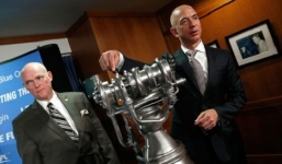 Tỷ phú Mỹ chi tiền chế tạo tàu vũ trụ phục vụ du lịch