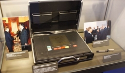 'Vali hạt nhân' của cố Tổng thống Nga Boris Yeltsin lần đầu được công khai