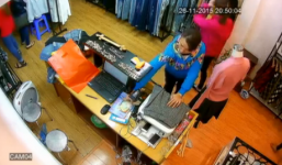 Video: 'Nữ quái' trộm hơn chục triệu đồng trong shop quần áo