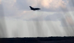 Anh bắt đầu chiến dịch không kích chống IS tại Syria