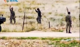 Video: Lính biên giới Thổ Nhĩ Kỳ trò chuyện với các tay súng IS