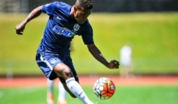 Tuấn Anh dự bị, Yokohama cầm hòa đội bóng New Zealand