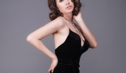 Chia tay Phan Thanh Bình, Thảo Trang khoe vòng 1 gợi cảm