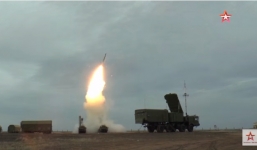 Video: 'Rồng lửa' S-400 Nga khai hỏa đánh chặn tên lửa đạn đạo