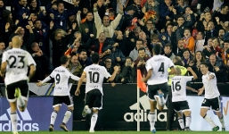 Một CĐV Valencia qua đời vì đội nhà cầm hòa Barcelona