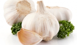 Mẹo dùng tỏi giúp cơ thể ấm hơn trong mùa đông 