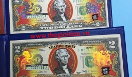 Tờ 2 USD in hình khỉ mạ vàng có giá 500.000 đồng