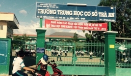 Còng tay học sinh đánh nhau, bảo vệ dân phố phải xin lỗi