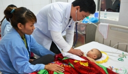 Nghệ An: Cứu sống bé trai 1 tuổi bị hóc dị vật đường thở