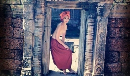 Phim hài cảnh báo du khách 'ăn mặc hỏ hang' ở Angkor Wat