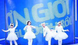 Dàn trưởng phòng “Ơn giờ cậu đây rồi” hóa thiên nga heo