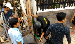 TP HCM: Nhóm người lạ phá cổng vào chung cư, đánh cư dân