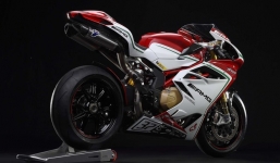 Đại gia Sài Gòn mang xe 2 bánh 1,35 tỷ đồng về VN