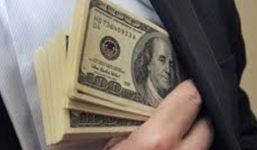 Cảnh sát 'nhận tiền' người vi phạm và cái kết bất ngờ