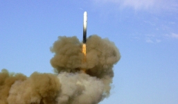 Tên lửa Nga rơi trúng nhà dân sau vụ thử bất thành