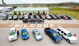 Thưởng ôtô giá tỷ đồng cho nhân viên