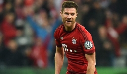 Video: Chiêm ngưỡng siêu phẩm tuyệt đẹp của Xabi Alonso từ giữa sân