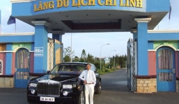 Đại gia Lê Ân lại dọa kiện vì chiếc cổng 480 triệu