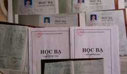 Hạ mức kỷ luật giáo viên cấp 3 làm giả học bạ cho học sinh?