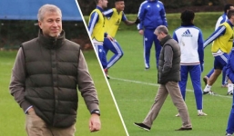 Sa thải Mourinho, ông chủ Abramovich lập tức xuất hiện tại sân tập 
