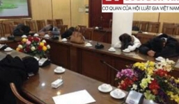 Đột kích quán bar giữa Hà Nội, bắt nhóm đối tượng mua bán ma túy