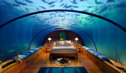 Chi 300 triệu đồng/đêm ngủ dưới đáy đại dương Maldives
