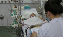 Hy hữu bệnh nhi sốc sốt xuất huyết được cứu sống thành công