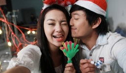 Minh Hằng nhí nhảnh đón giáng sinh bên Quý Bình