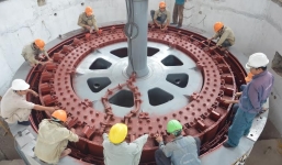 Nhà máy thủy điện 2.000 tỷ sẽ hoạt động vào tháng 1/2016