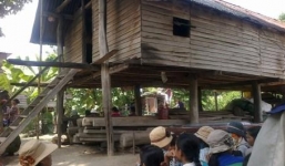 Cụ bà nằm liệt giường bị sát hại tại nhà