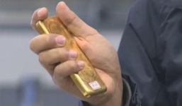 Nuốt chửng 400g vàng vào bụng để buôn lậu