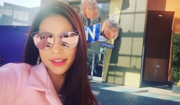 Phạm Hương khoe vẻ đẹp rạng rỡ trên đất Mỹ