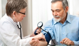 Cảnh giác nguy cơ tai biến, đột quỵ dịp Tết 2016