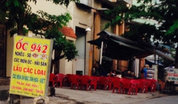 Hỗn chiến tại quán ốc trong đêm, 1 thanh niên tử vong