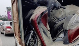 Lô Honda SH 150i mới tinh nằm kho suốt 3 năm