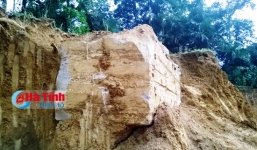 Phát hiện ngôi mộ cổ hàng trăm năm nghi có chứa kho báu ở Hà Tĩnh