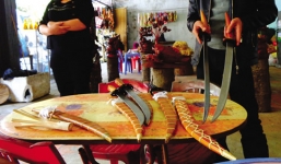 Quảng Ngãi: Phát hiện kho vũ khí “nóng” trong … tiệm tạp hóa