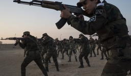 Video: Xem nữ chiến binh Syria xung trận diệt khủng bố