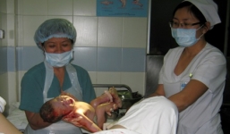 Sang chấn sản khoa: Nhiều trẻ sơ sinh bị liệt chi