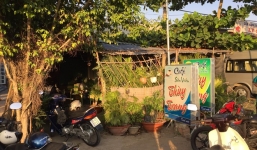 Bắt quả tang nữ chủ quán cà phê bán dâm cho khách