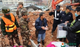 Đào được 6,4 tỷ trong nhiều két sắt sau vụ lở đất ở Trung Quốc